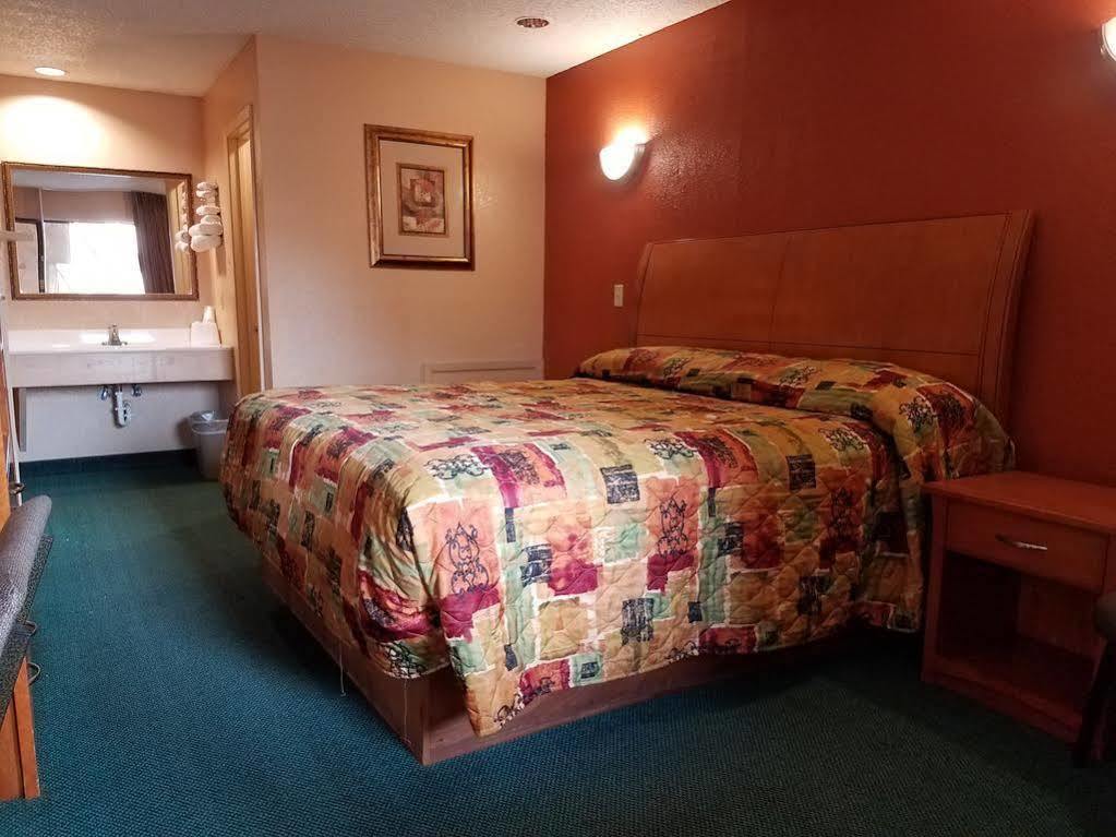 Oyo Hotel Groesbeck Εξωτερικό φωτογραφία